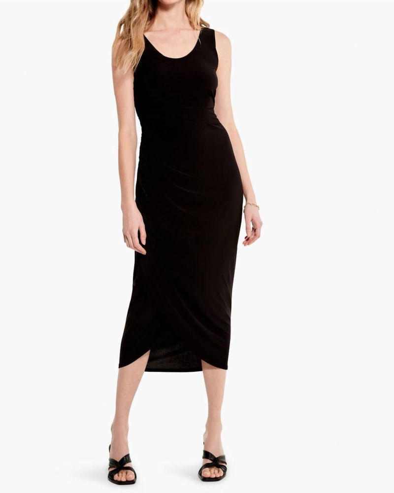 Front of a model wearing a size XL High Twist Ruched Dress in Black Onyx in Black Onyx by Nic + Zoe. | dia_product_style_image_id:326047